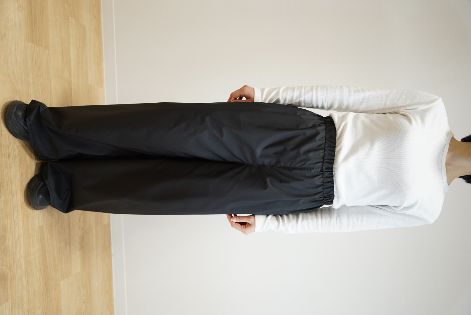 トリミングワイドパンツ　ブラックＦサイズ